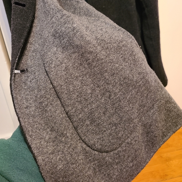Tahari 100% wool reversible grey cardigan jacket - Picture 5 of 5